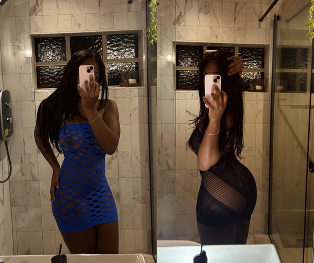 Do you prefer me in blue or black? /u/YourAfricanDel1ght Girl, yourafricandelight Onlyfans petites