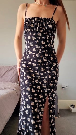 Welcome to sundress season, underwear is never required 😘 (38f) Girl, onlyfans Onlyfans petite