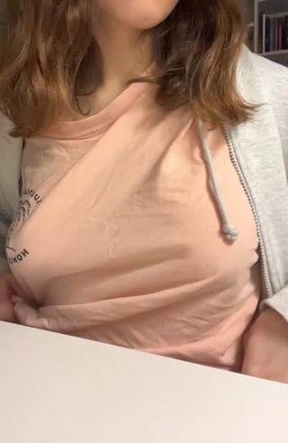 Im small but my boobs are big Girl, onlyfans Onlyfans petite