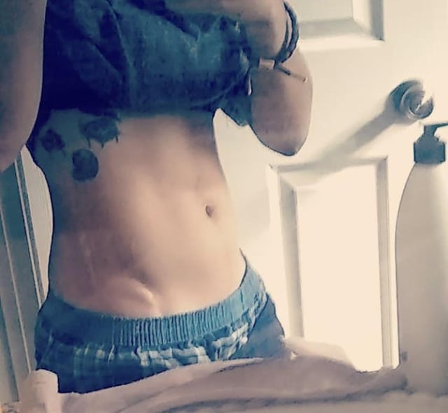 Tiny abs 🤤