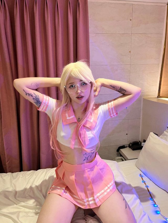 My pink school uniform 18F Girl, onlyfans Onlyfans petites